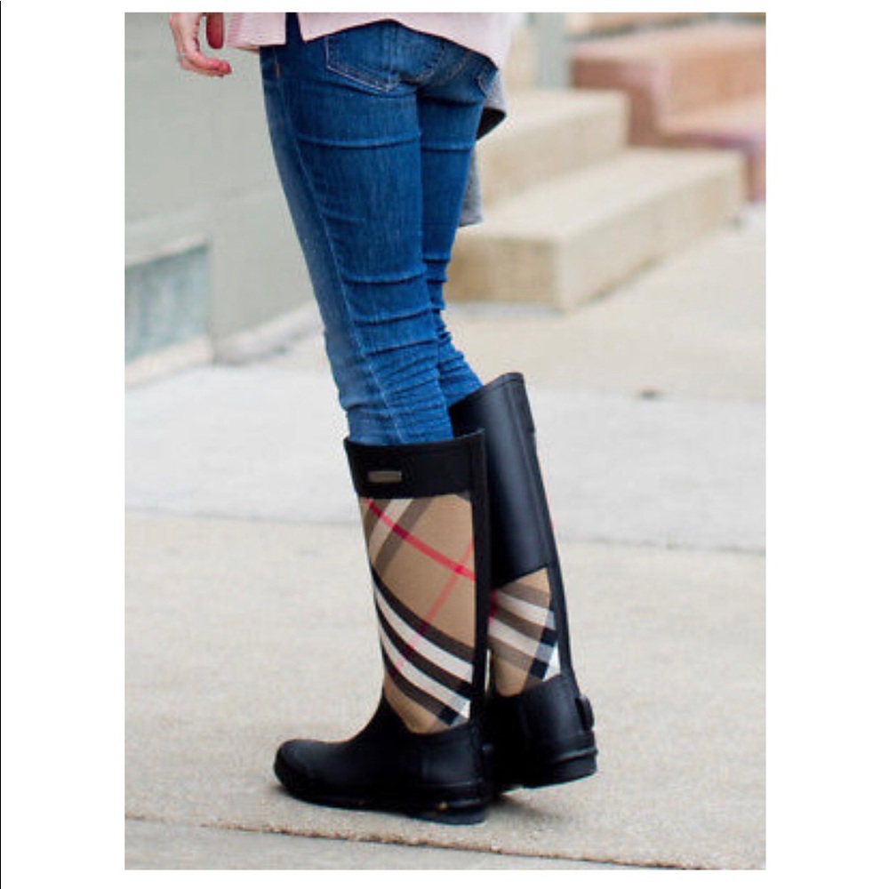 Burberry Clemence Housecheck Rain boots